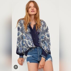 H&M Womens Sz 10 Blouse Paisley Loose Fit